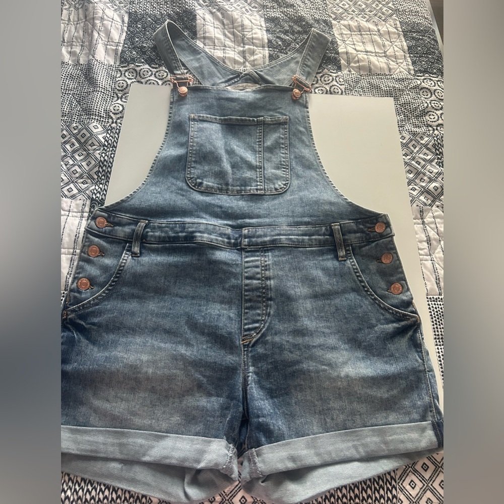 Mavi Blue Denim with Tan Stitching, size 10, EUC, worn once!!